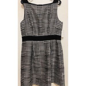 NWT Jessica Simpson Houndstooth Dress